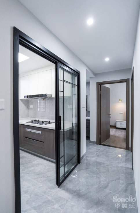 135㎡簡約與實(shí)用主義結(jié)合，打造現(xiàn)代生活舒適的狀態(tài)